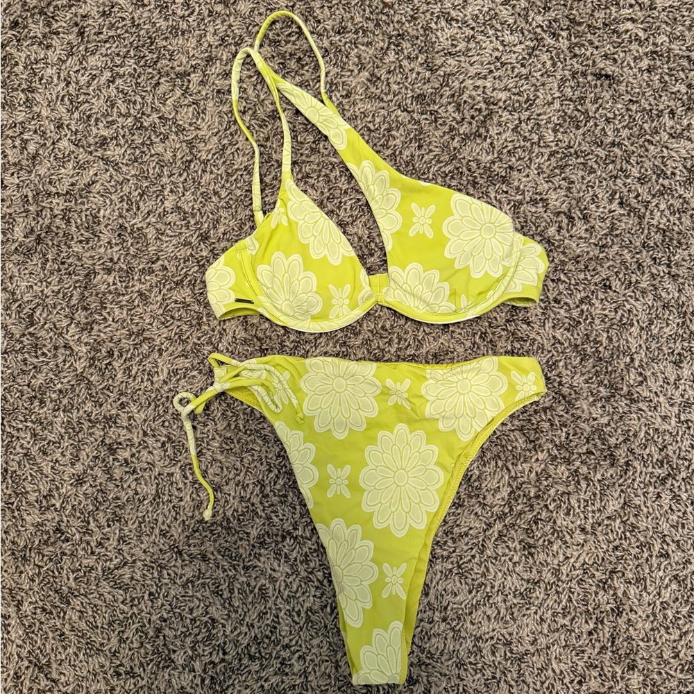 O'Neill Yellow Floral Bikini